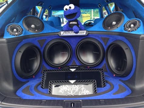immaculate display  rockfordfosgate punch speakers  power subwoofers  amplifiers