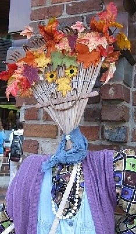 Thirty One Cute Homemade Scarecrows For Fall