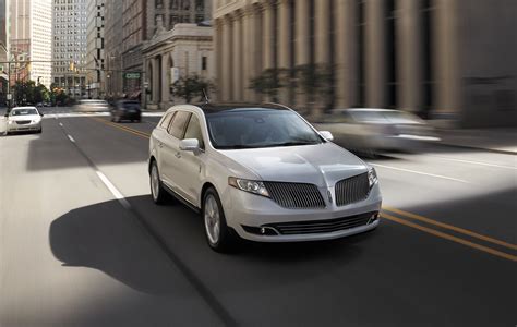 lincoln mkt review prices specs    car connection