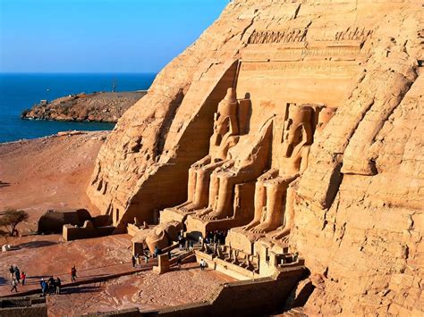 abu simbel egypt tourist destinations
