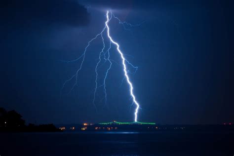 lightning strikes  plane diane capri licensed