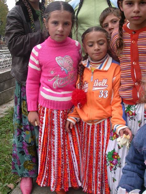 gypsy roma tigan rrom tzigane in cemetery roman romania gypsy romania gypsy life