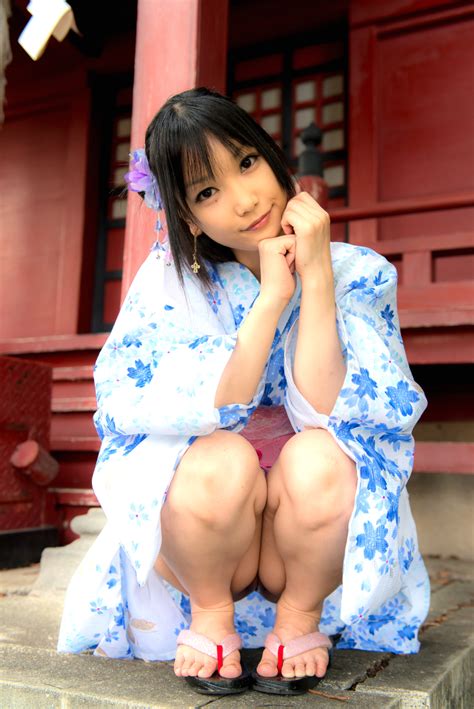 Lenfried Absurdres Highres 1girl Asian Feet Japanese Clothes
