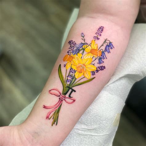 details  chrysanthemum  daffodil tattoo incdgdbentre