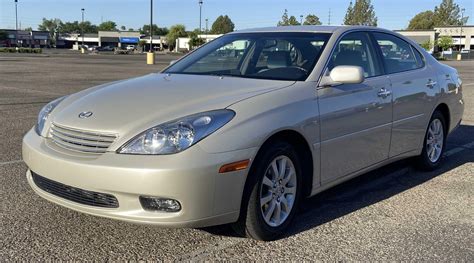 lot  lexus es