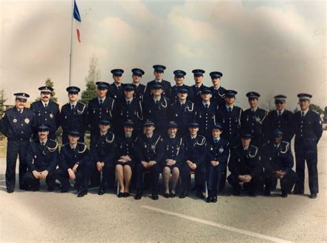photo de classe 104éme promotion de 1985 ecole nationale