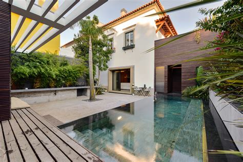 courtyard mediterranean style house plans pool kerala modern  courtyards   middle good