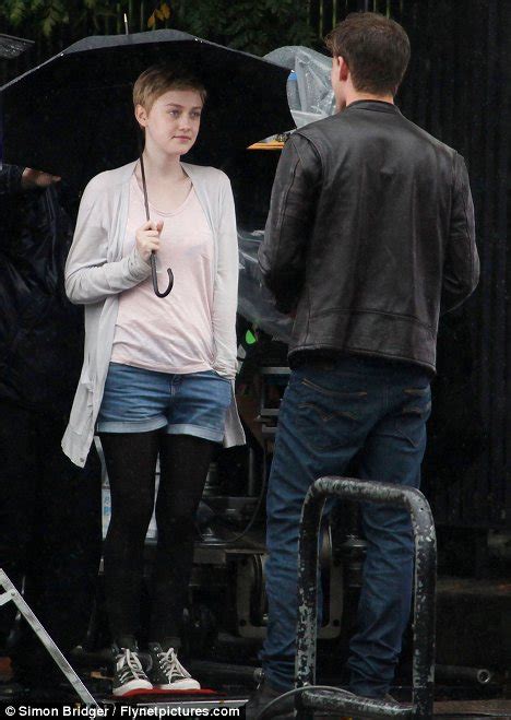 dakota fanning gets to know love interest jeremy irvine filming now is good in london daily