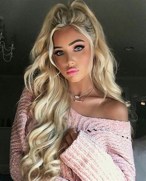 Pin By Sashakittyxxx On Barbie Face Long Hair Styles Hair Styles