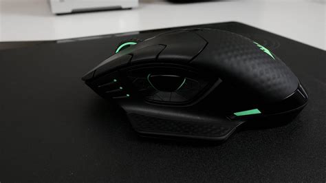 corsair dark core rgb se wireless mouse review  mm mat kitguru