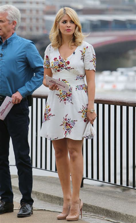 Holly Willoughby ♡ Holly Willoughby Outfits Holly Willoughby Style