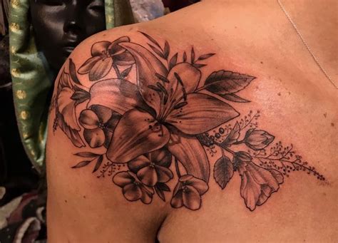 lily shoulder tattoo shoulder tattoos for women flower tattoo