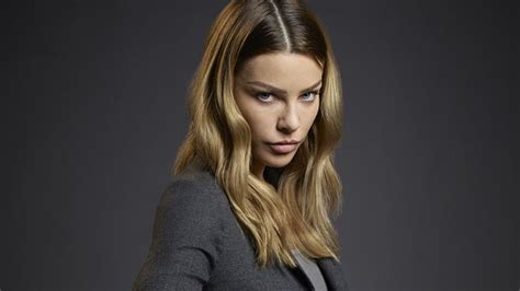 Meet The Cast Of Lucifer Lauren German As Detective Chloe