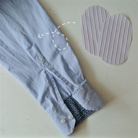 gaten repareren met een applicatie sewnatural klein mend repair sewing dressmaking