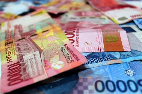 gambar rupiah indonesia merah biru keuangan ekonomi kas mata