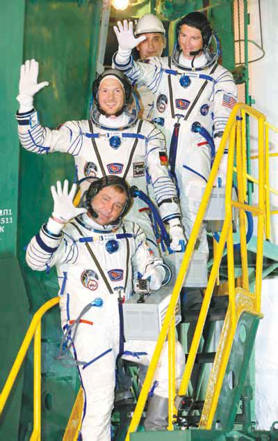 us astronaut reid wiseman top european space agency s german