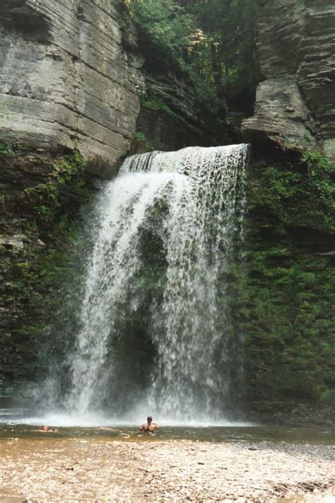 Eagle Cliff Falls