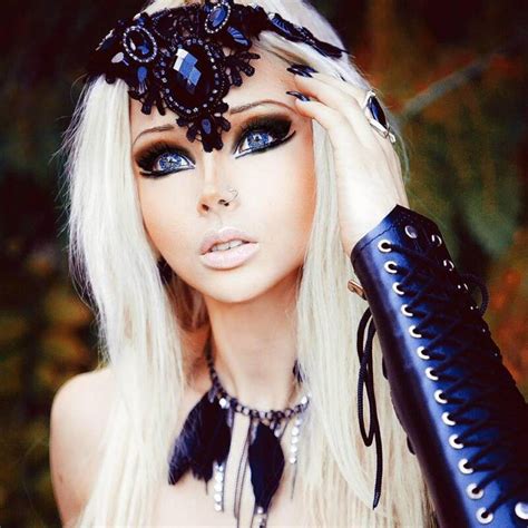 27 Surreal Photos Of Valeria Lukyanova The Human Barbie