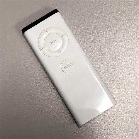 apple remote control   ipod macbook imac mac mini ir infrared  sale  edgewood