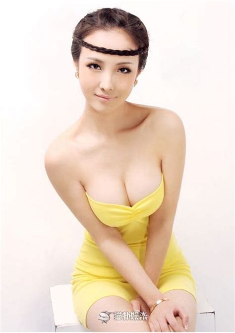Gan Lulu Chinese Sexy Internet Sensation Barnorama