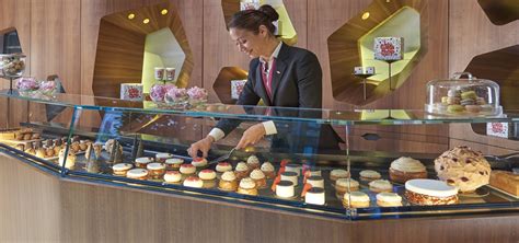 cake shop cake shops  place vendome mandarin oriental paris
