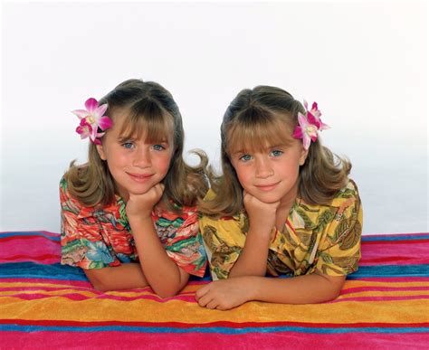 mary kate and ashley olsen 90s s popsugar celebrity