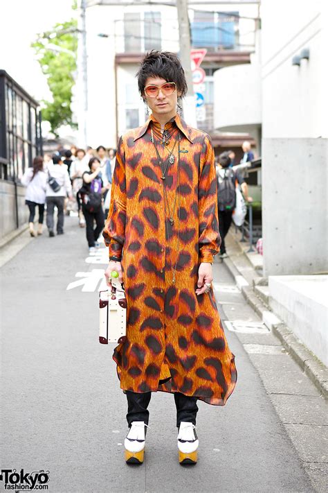 Vivienne Westwood Style In Harajuku W Leopard Shirt