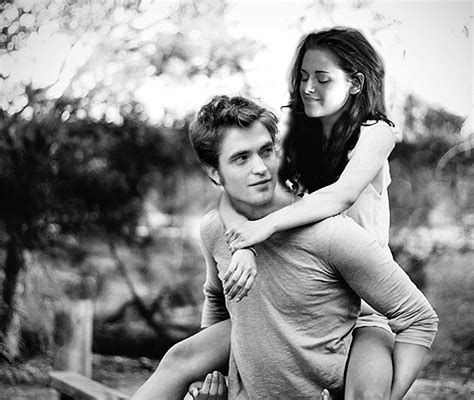 Bella And Edward Cullen Twilight Series Fan Art 9791167 Fanpop