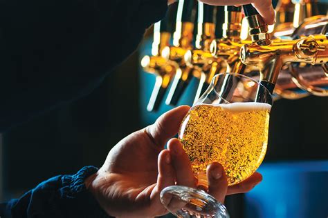 clean draft beer lines   secret  pulling profitable pints    foodservice
