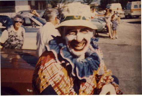 dad  clown  photograph  dad clowning   jupit flickr