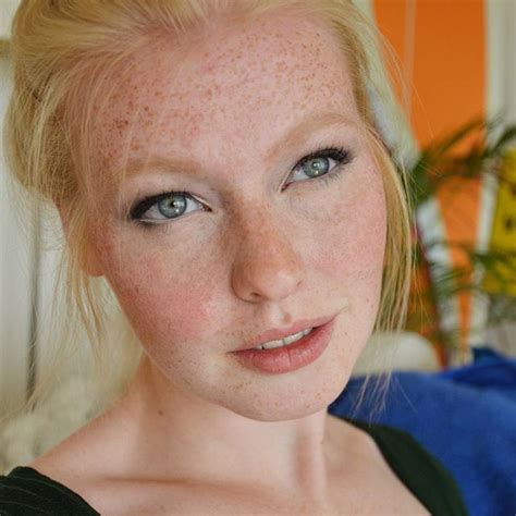 blonde freckles pinkomatic