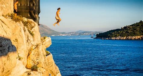 overcome  fear    jump   cliff  daring