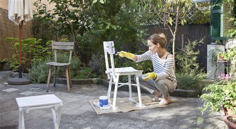 comment peindre  meuble en bois laque maisontravaux painted furniture paint furniture