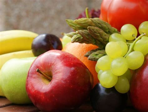 fruit en groenten stock foto afbeelding bestaande uit eating