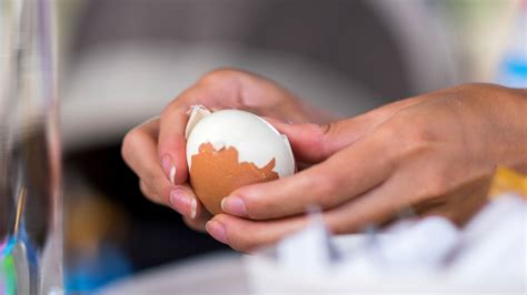 peel an egg tricks for people with rheumatoid arthritis everyday health
