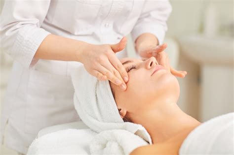 the benefits of facial massage le journal institut karité paris