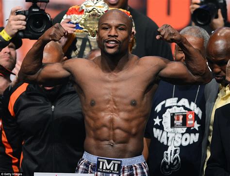 floyd mayweather poses  front   incredible collection  sports