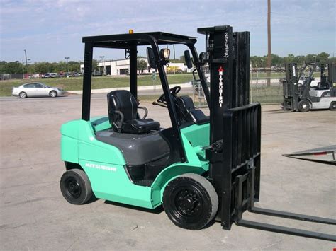 forklifts lift trucks  sale kmh systems