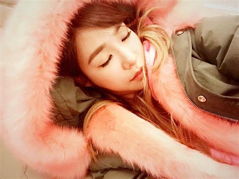 Check Out The Pink Selfies From Snsd S Tiffany Wonderful