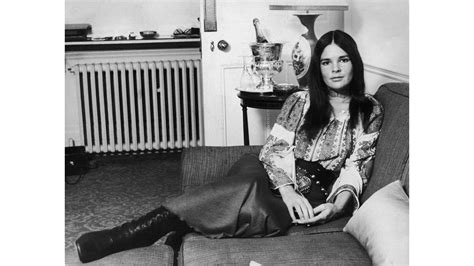 Thelist Icons Of 70s Style Stylish Women Of The 1970s