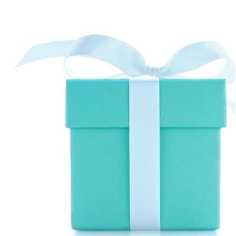 something about this gorgeous lil turquoise box tiffany and co