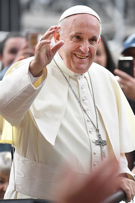francis becomes the first pope to support same sex civil