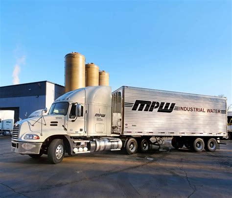 mpw introduces  foot  trailers mpw services