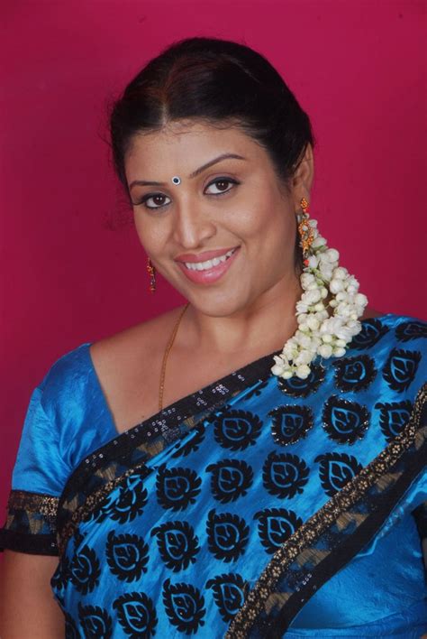 Picture 18263 Uma Telugu Supporting Actress Hot Saree