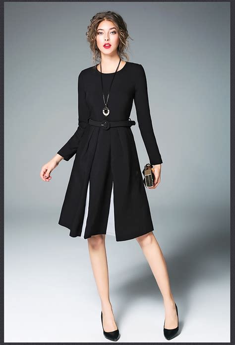 2018 Autumn And Winter New Hepburn Little Black Dress Slim Fashion Long