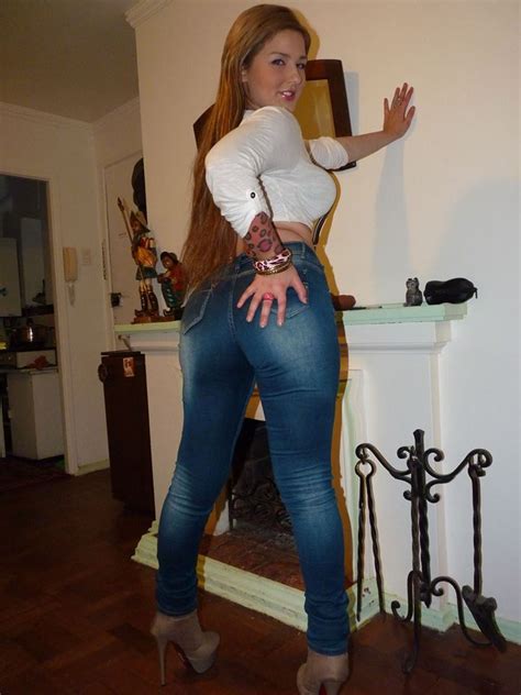 candig big ass latina at home venezolana muestra su culo perfecto curvosas latinas