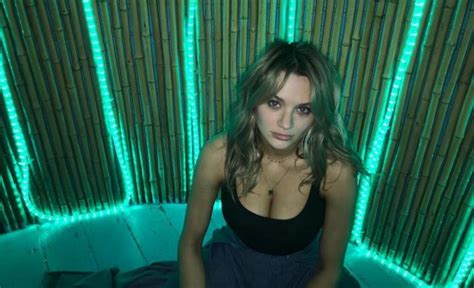 hunter king covered her big boobs with watermelons 9 photos the