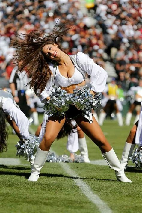 Oakland Raiders Nfl Outfits Nfl Cheerleaders Hot Cheerleaders