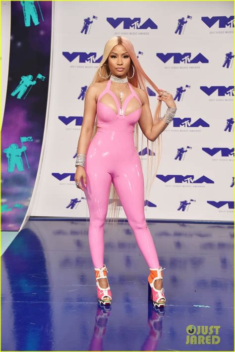 Nicki Minaj Wears Pink Latex Bodysuit To Mtv Vmas 2017 Photo 3946637