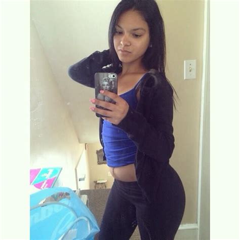 a💜 on twitter “ dmvkai latina girls rt this with a leggings selfie it s latinahour 💃💃”☺️
